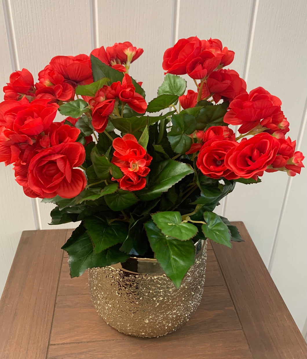 Rough gold planter
